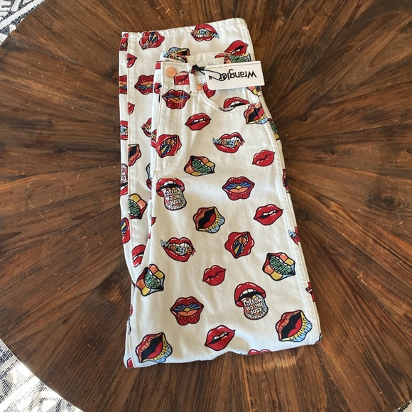 *RARE* Wrangler Barrel 625 high rise Barrel *read my lips* *rolling stones* NWT - Picture 4 of 5